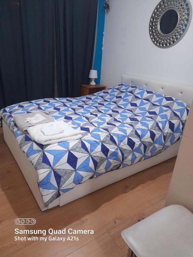 Beautiful 1 Bedroom Ground Floor With Shared Bathroom London Bagian luar foto